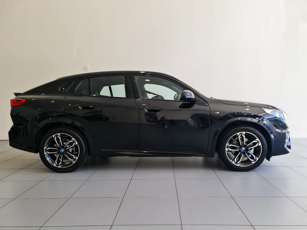 BMW X2 iX2 eDrive20 M Sport & Innovation