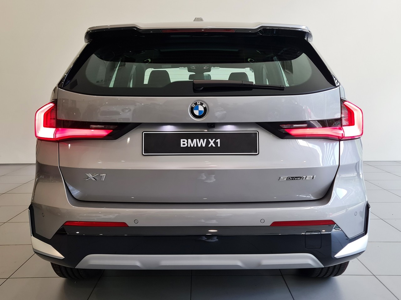 BMW X1 sDrive18i X Line