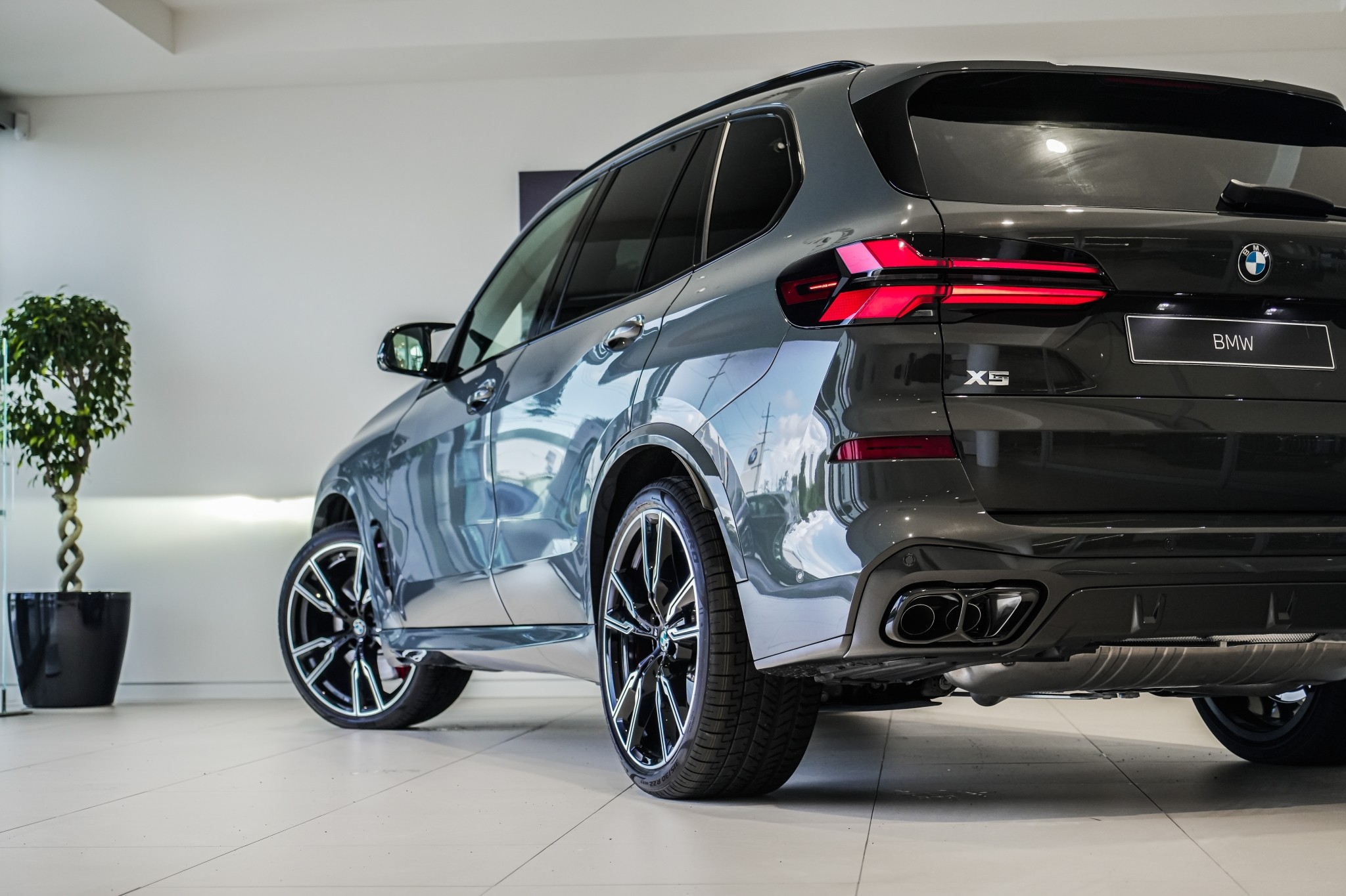 BMW X5 M60i xDrive