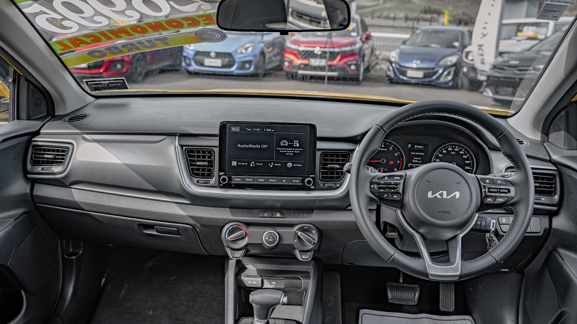 2025 Kia Stonic 10