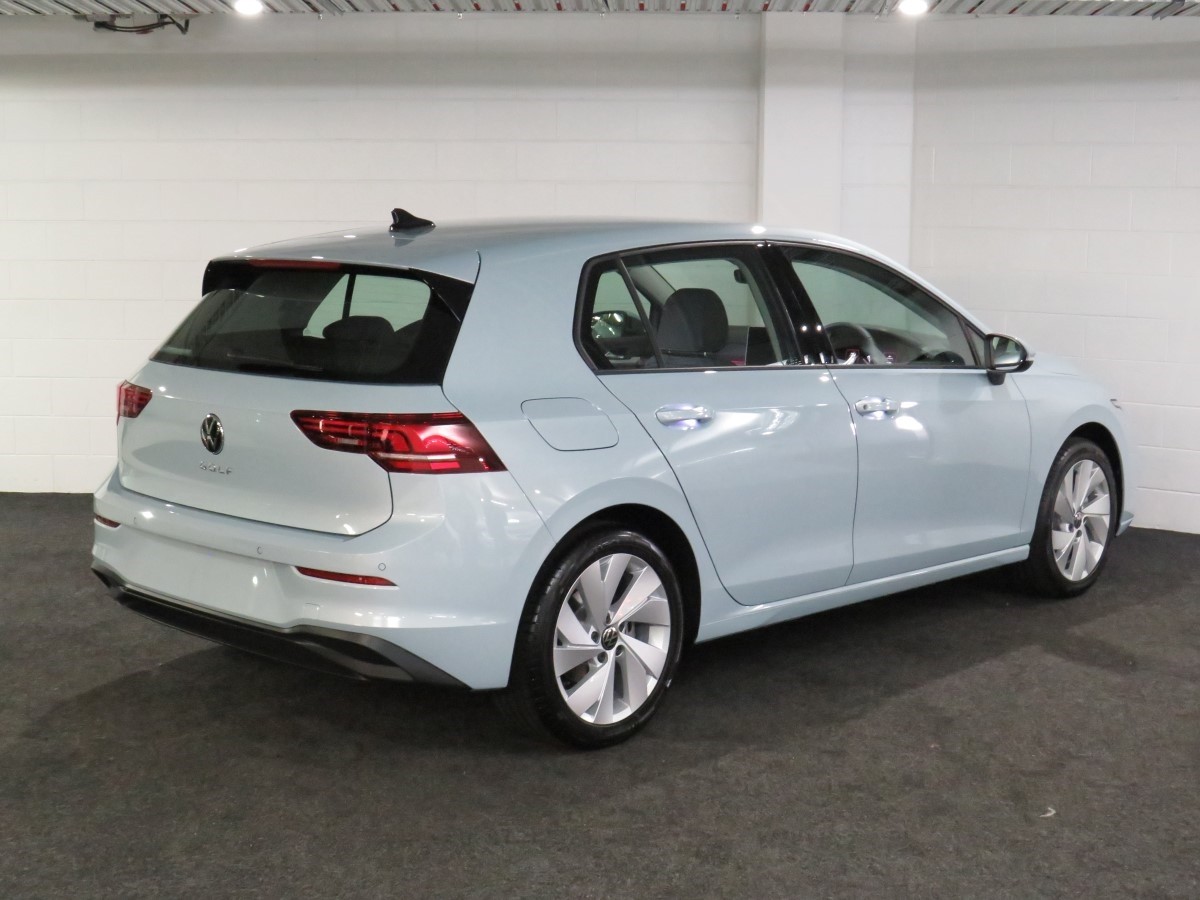 Volkswagen Golf 8.5 LIFE