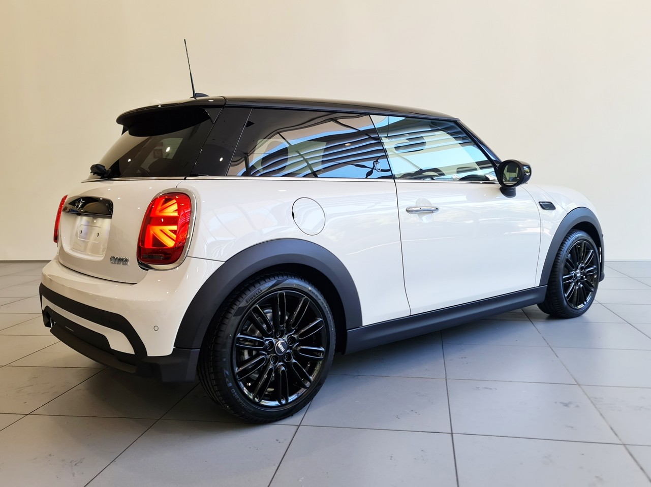 MINI Cooper Hatch Yours