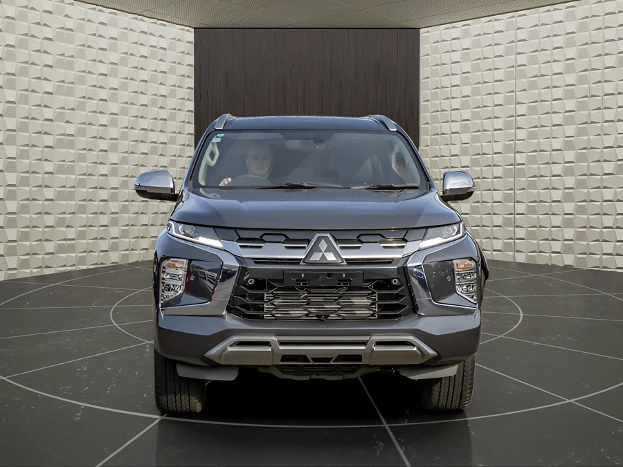 2025 Mitsubishi Pajero Sport 3