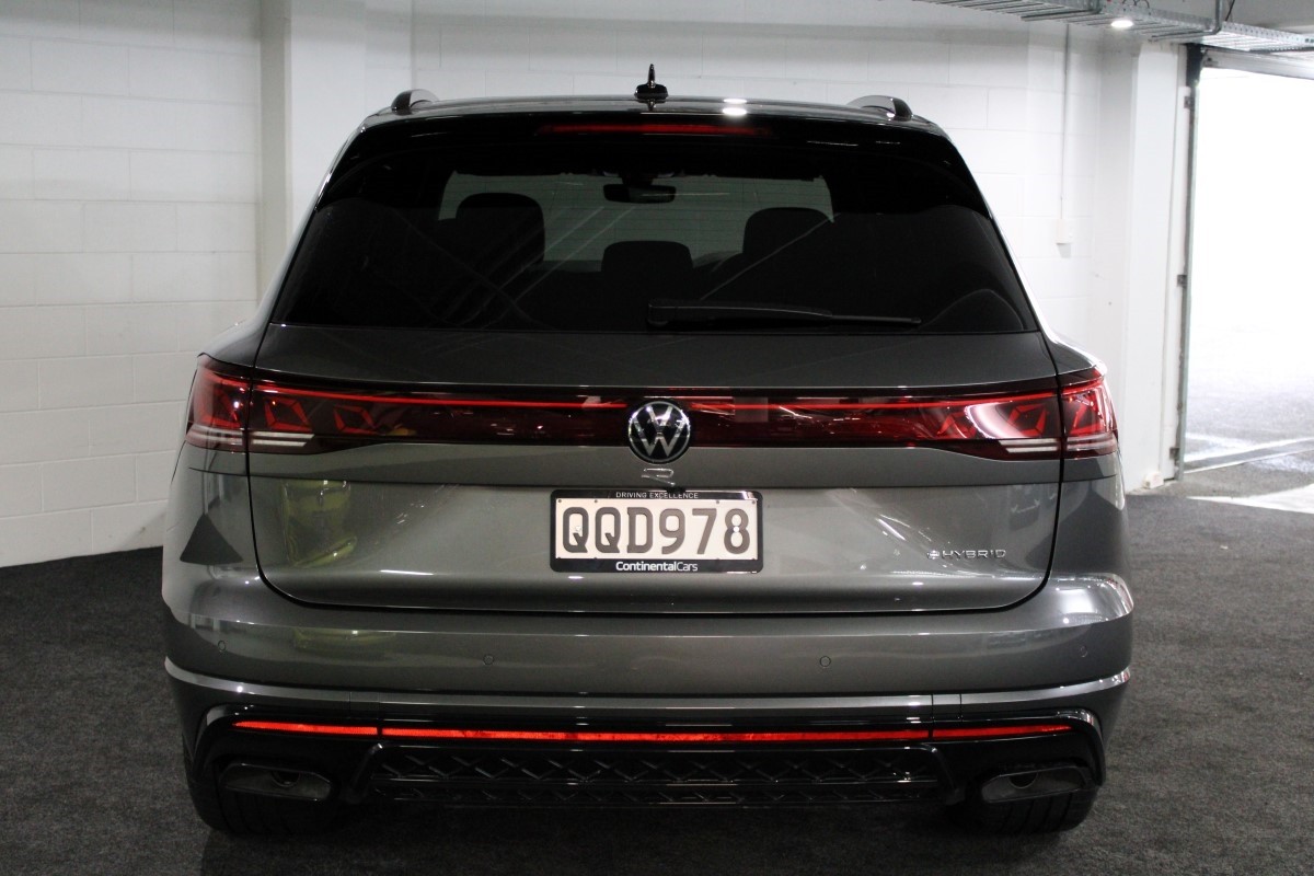 Volkswagen Touareg R PHEV