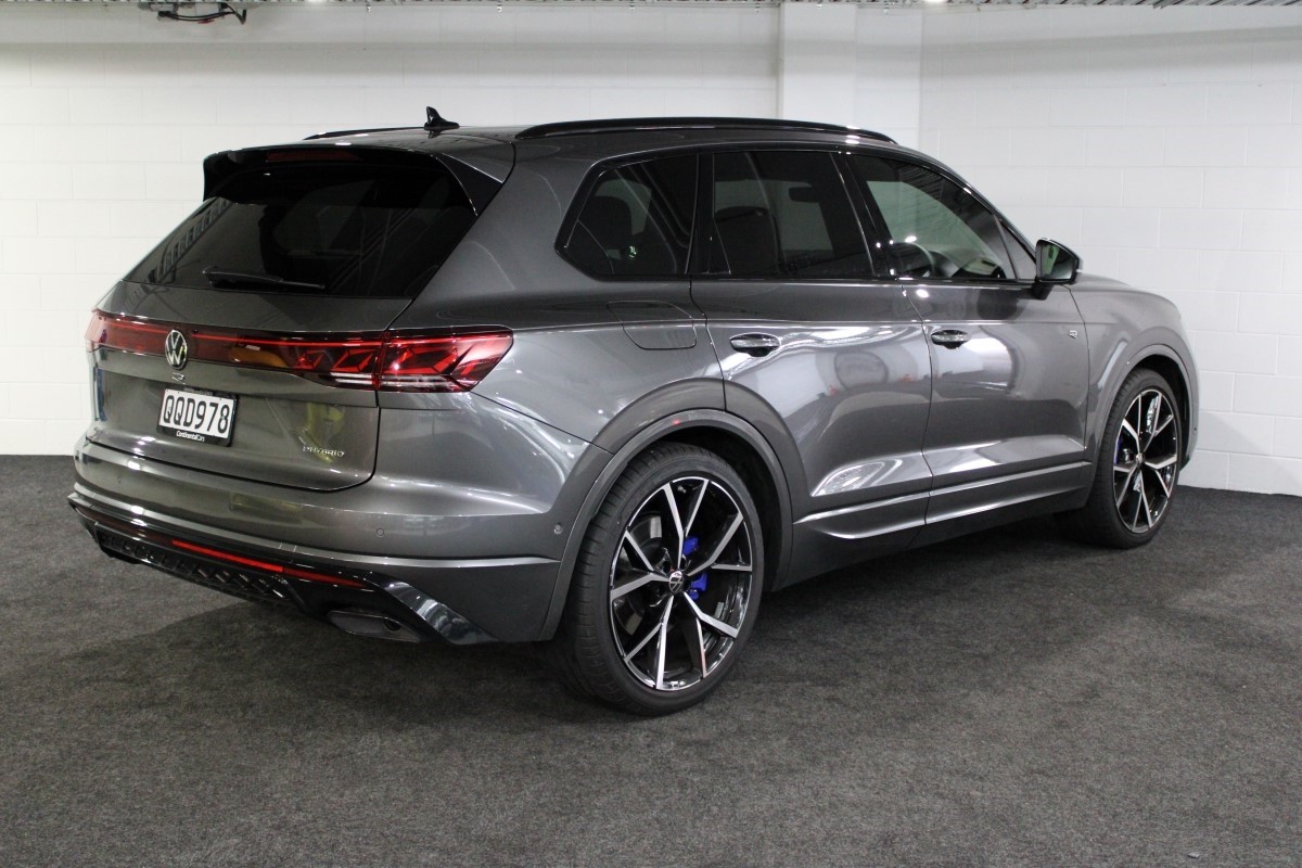 Volkswagen Touareg R PHEV