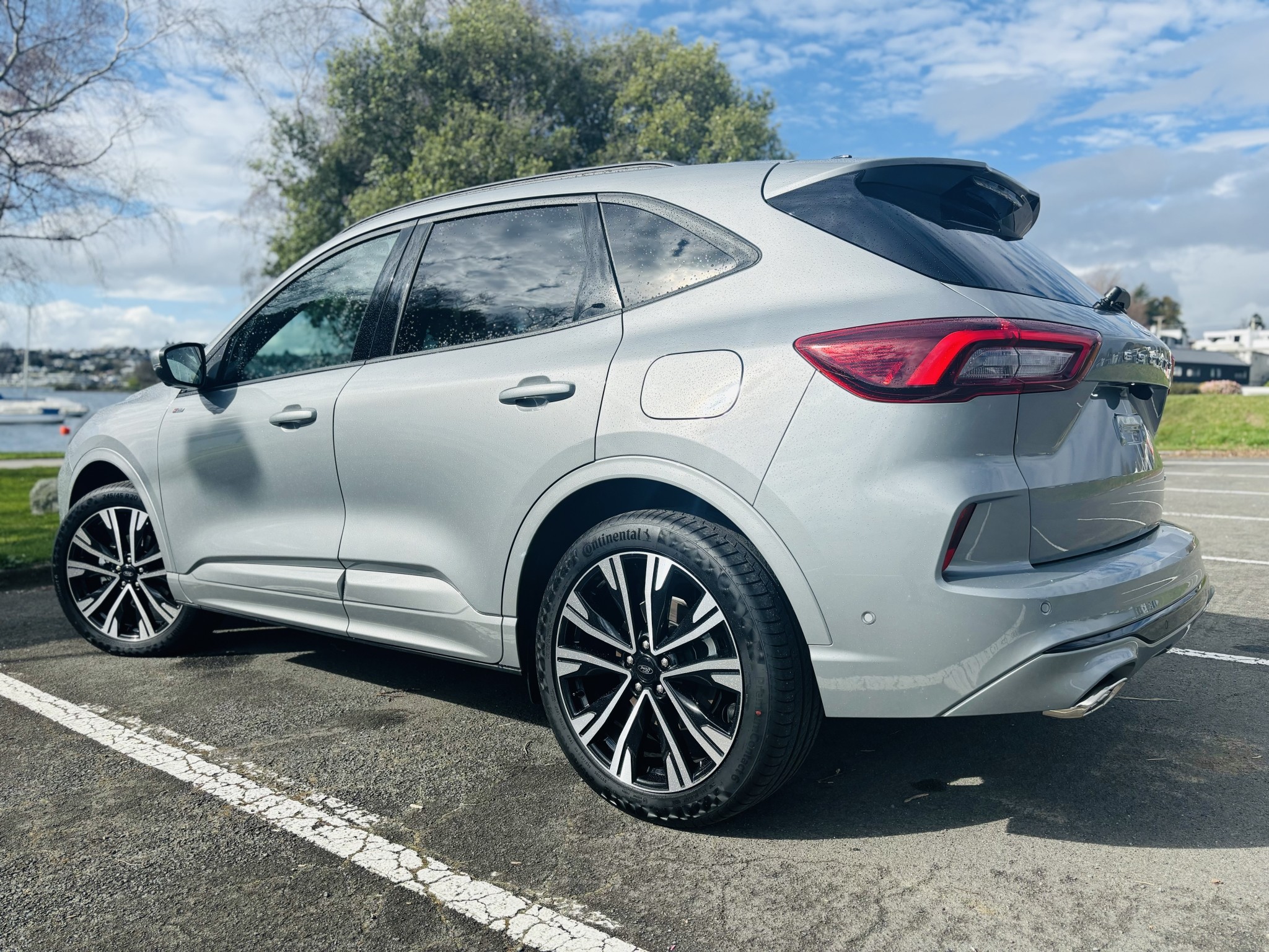 2024 Ford Escape ST-Line X AWD HYBRID