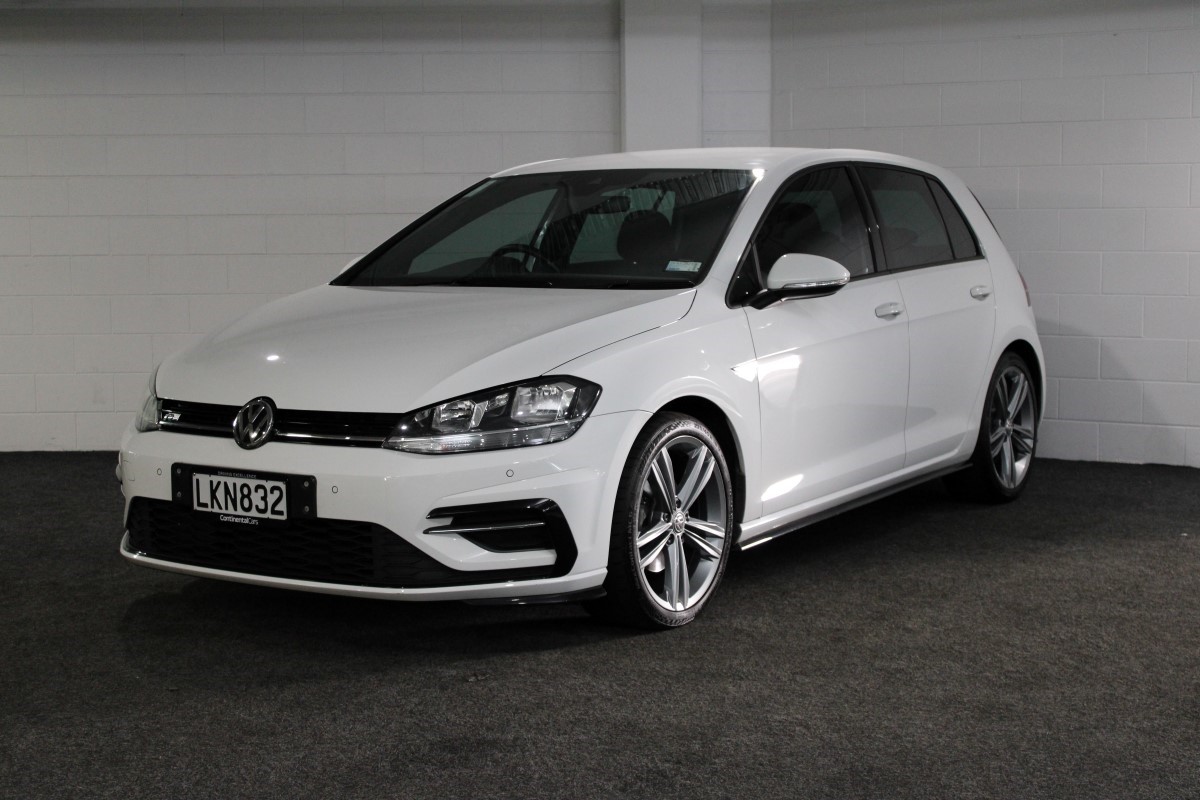 Volkswagen Golf R-Line