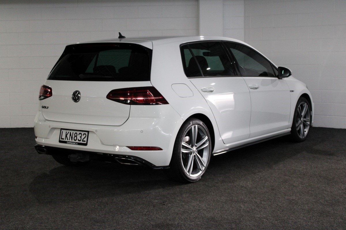 Volkswagen Golf R-Line