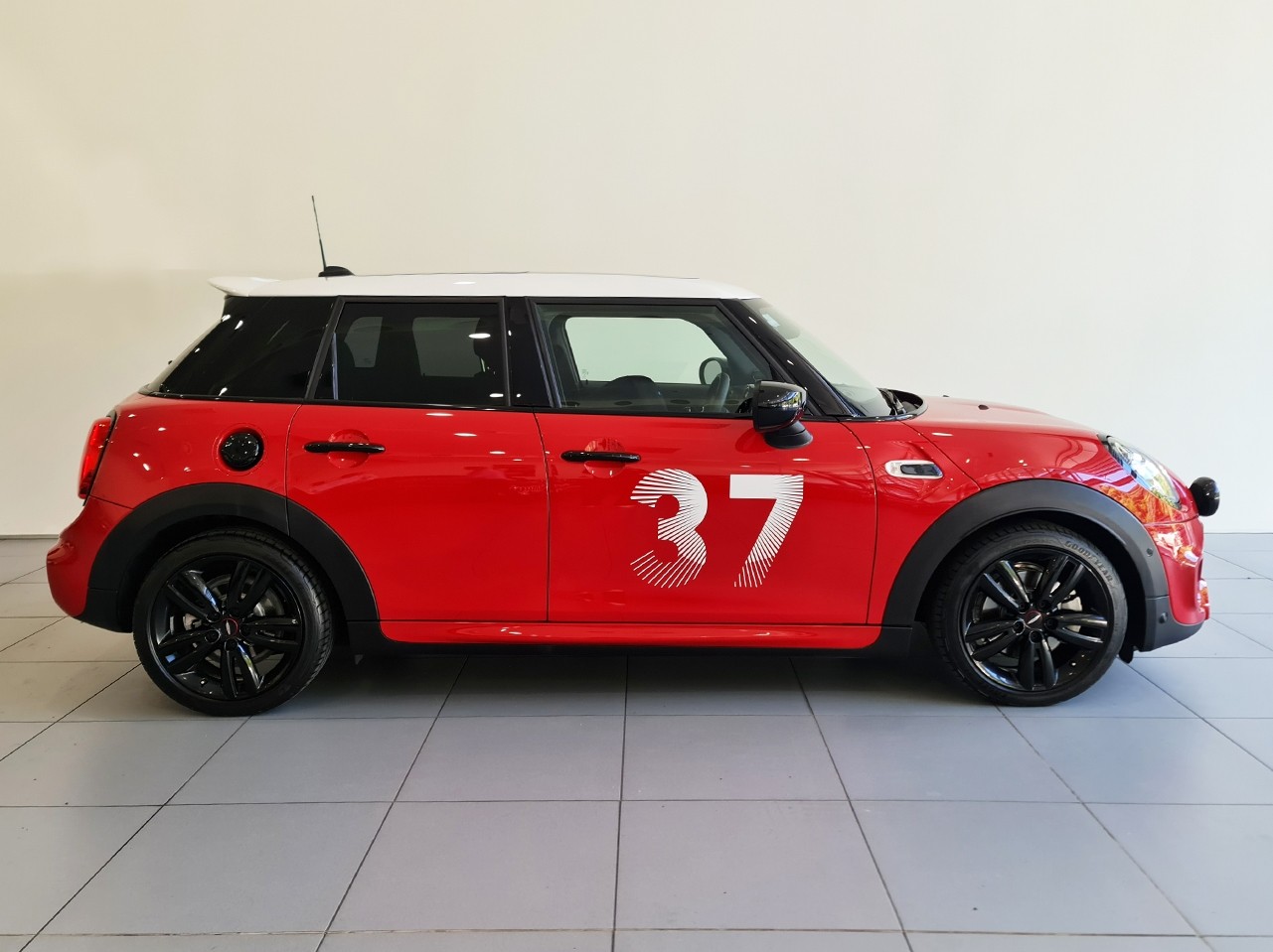 MINI Cooper S Paddy Hopkirk Edition