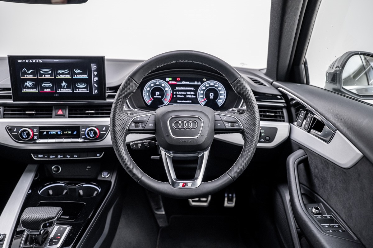 Audi A4 Avant 45 TFSI quattro S line (183kW)