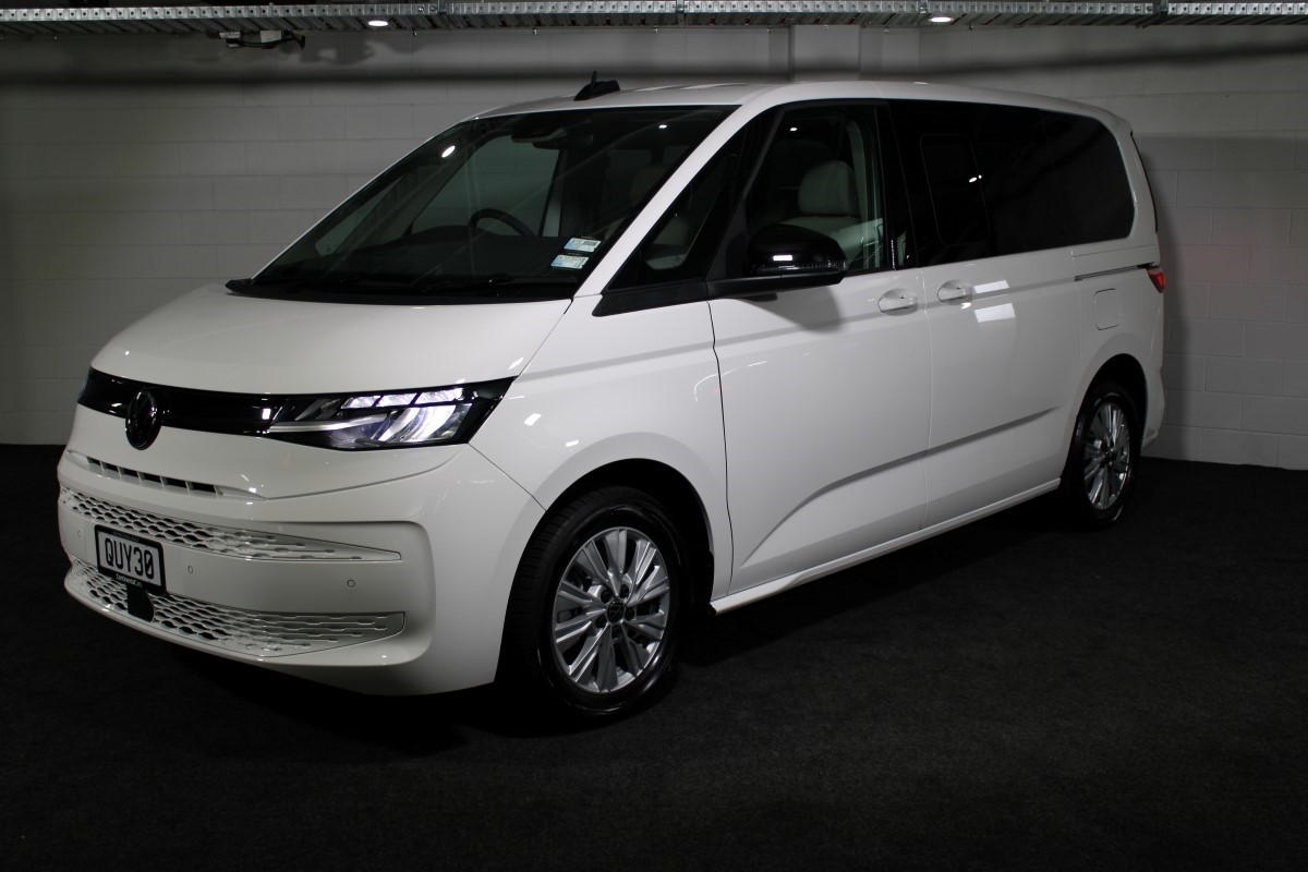 Volkswagen Multivan T7 SWB 350NM FAMILY PHEV DSG