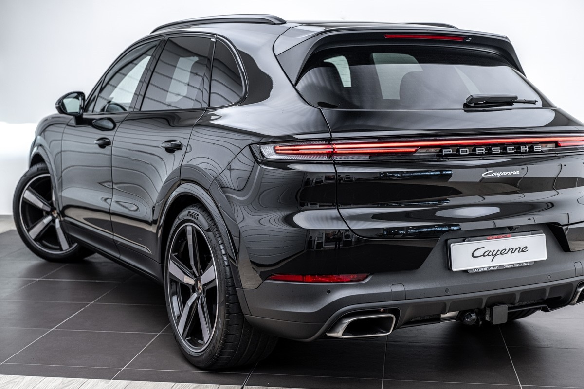 Porsche Cayenne SUV (E3 II)