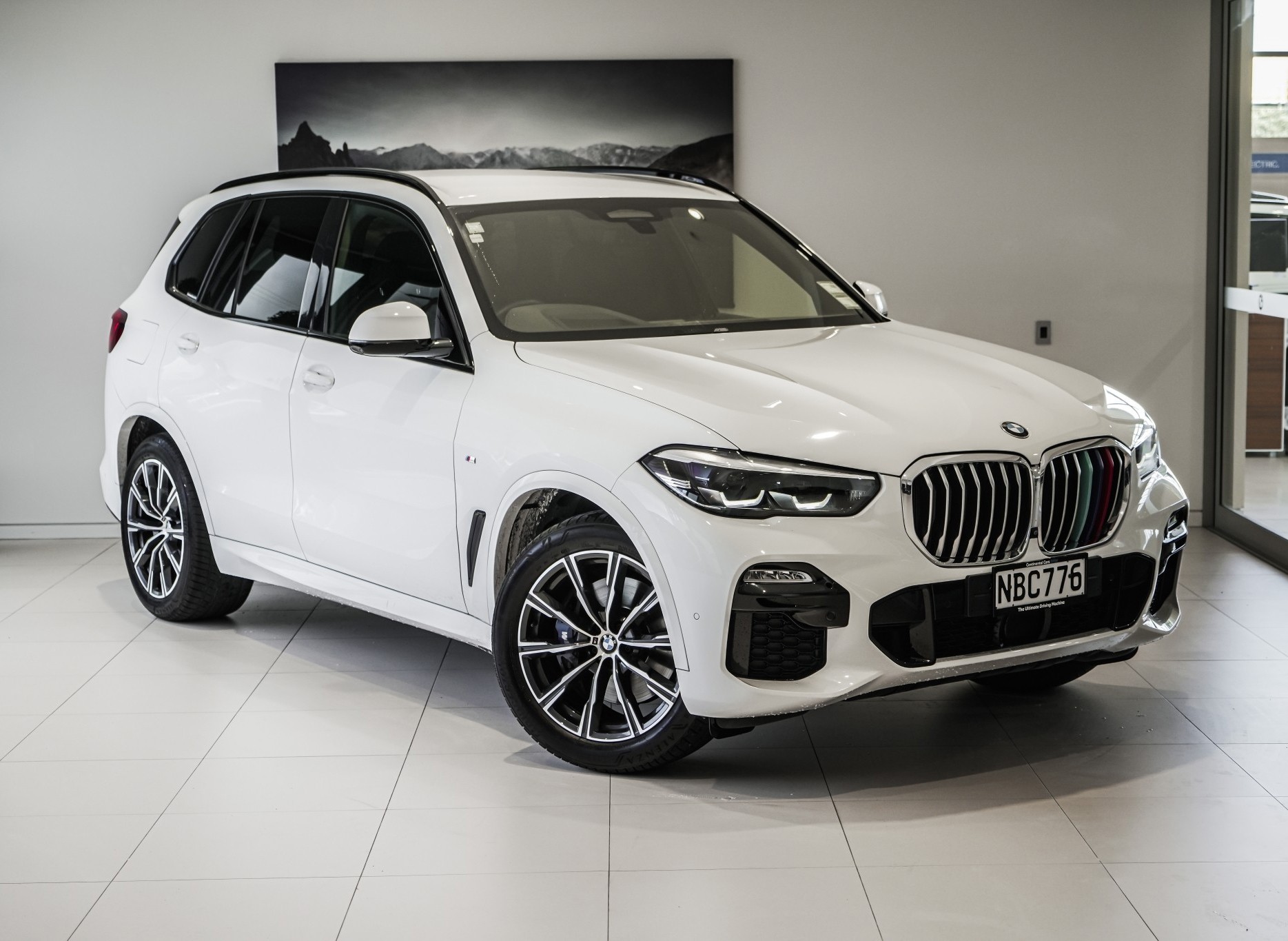 BMW X5 xDrive30d Launch Edition