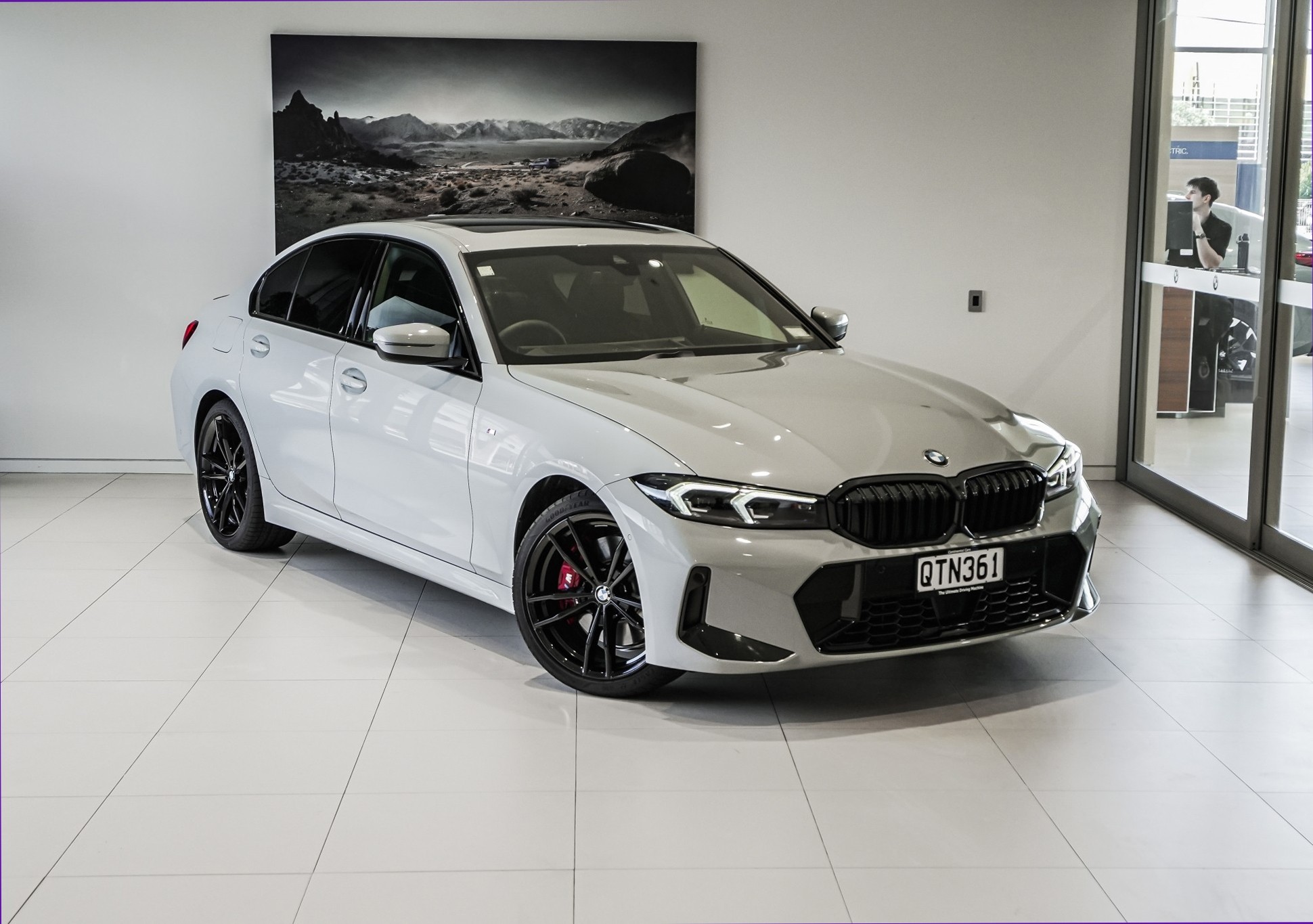 BMW 320i Sedan M Sport