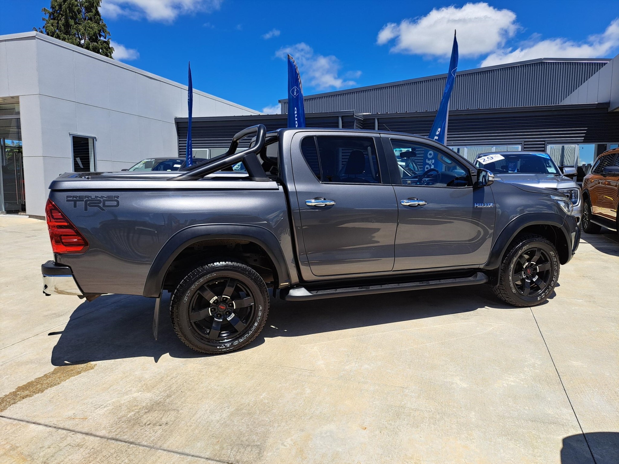 2017 Toyota Hilux Sr5 Td Dc 2.8D/6At/U