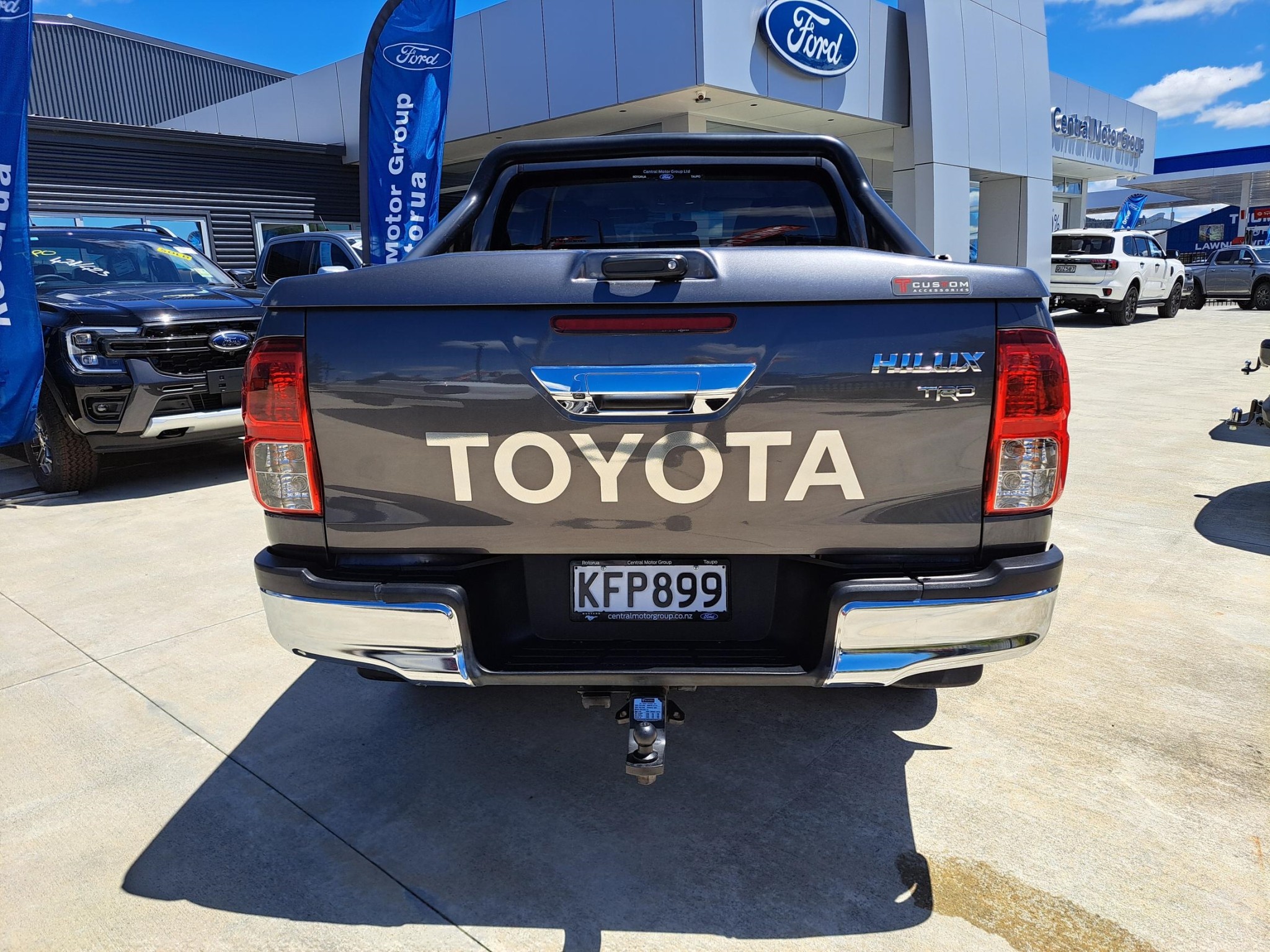 2017 Toyota Hilux Sr5 Td Dc 2.8D/6At/U