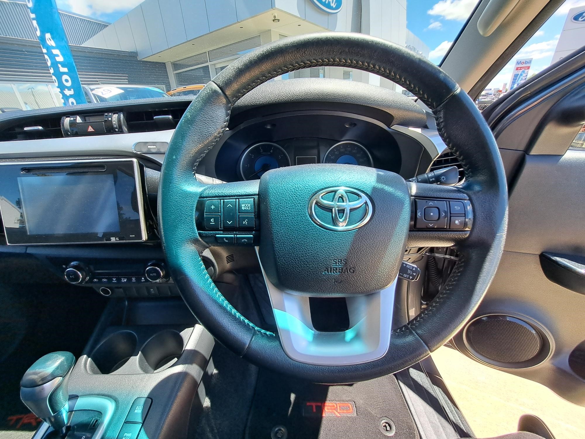 2017 Toyota Hilux Sr5 Td Dc 2.8D/6At/U