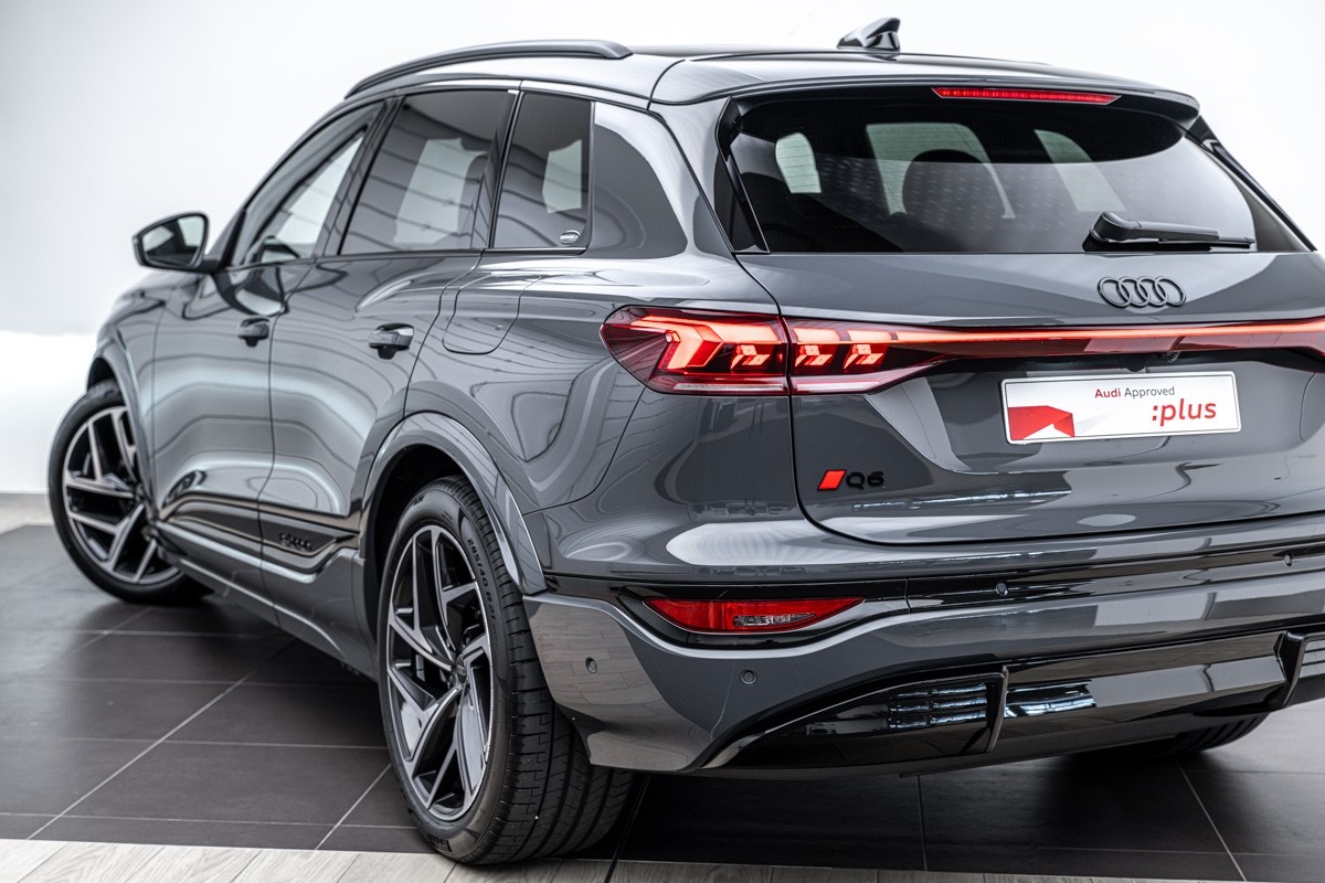 Audi Q6 SUV e-tron quattro (285KW)