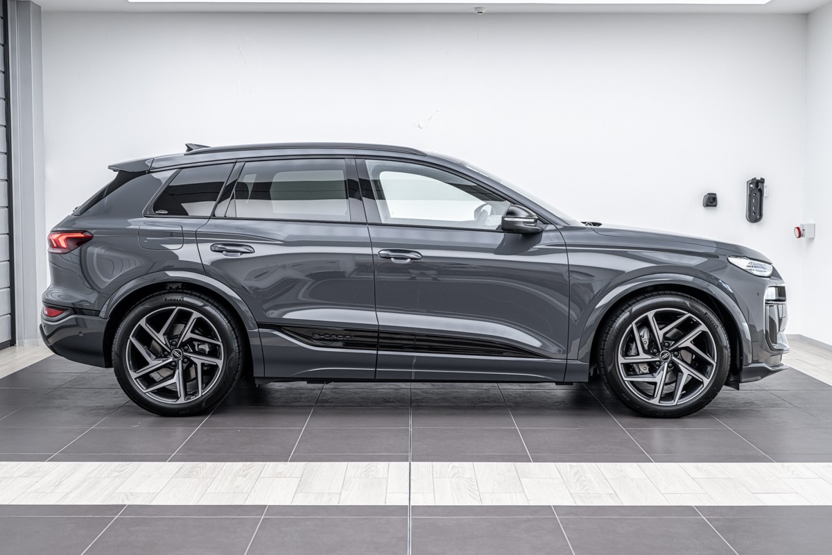 Audi Q6 SUV e-tron quattro (285KW)