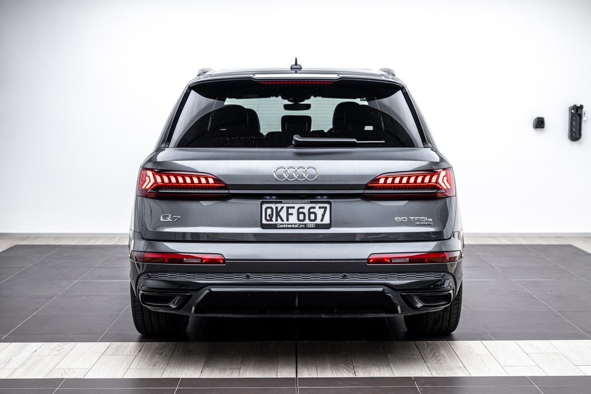 Audi Q7 60 TFSI e S Line quattro (340kW)