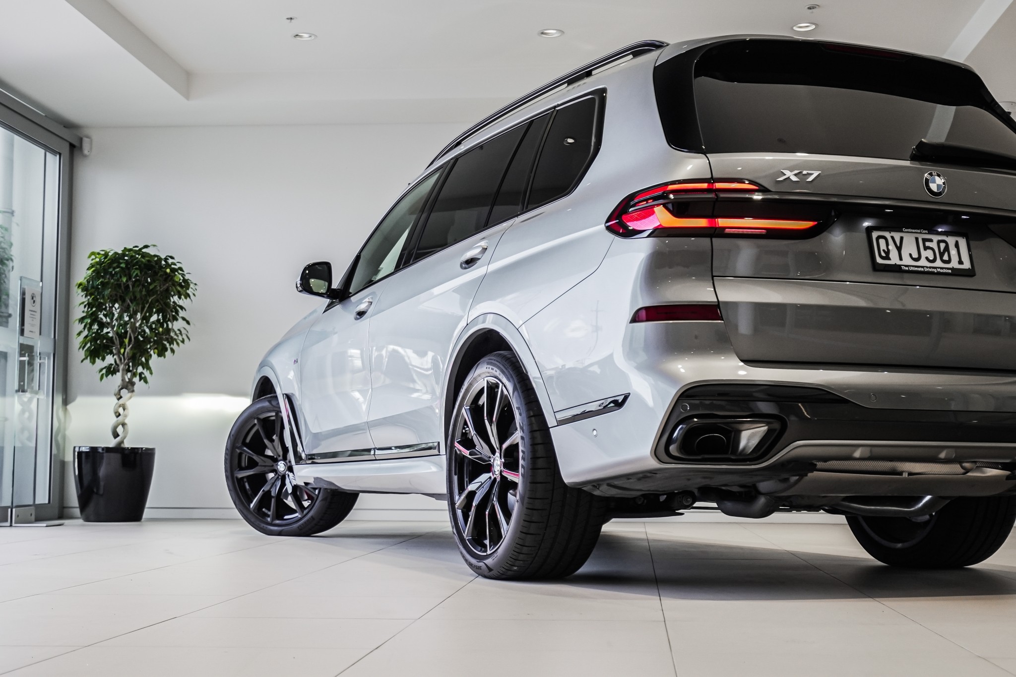 BMW X7 xDrive40d M Sport + Luxury