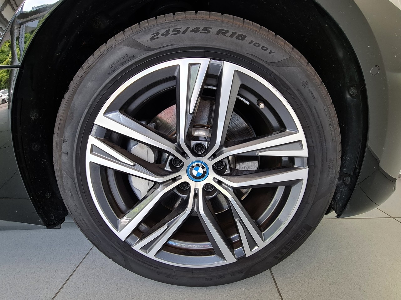 BMW i4 eDrive35