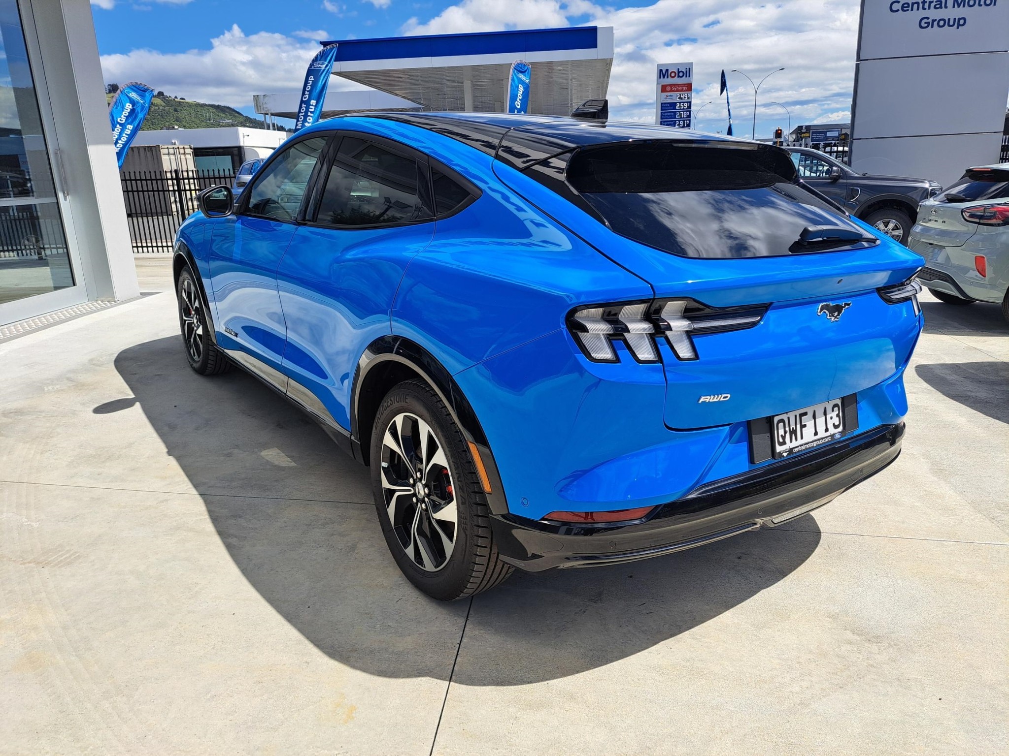 2024 Ford Mustang Mach-E Awd 98Kwh/Ev/4Wd/Cvt