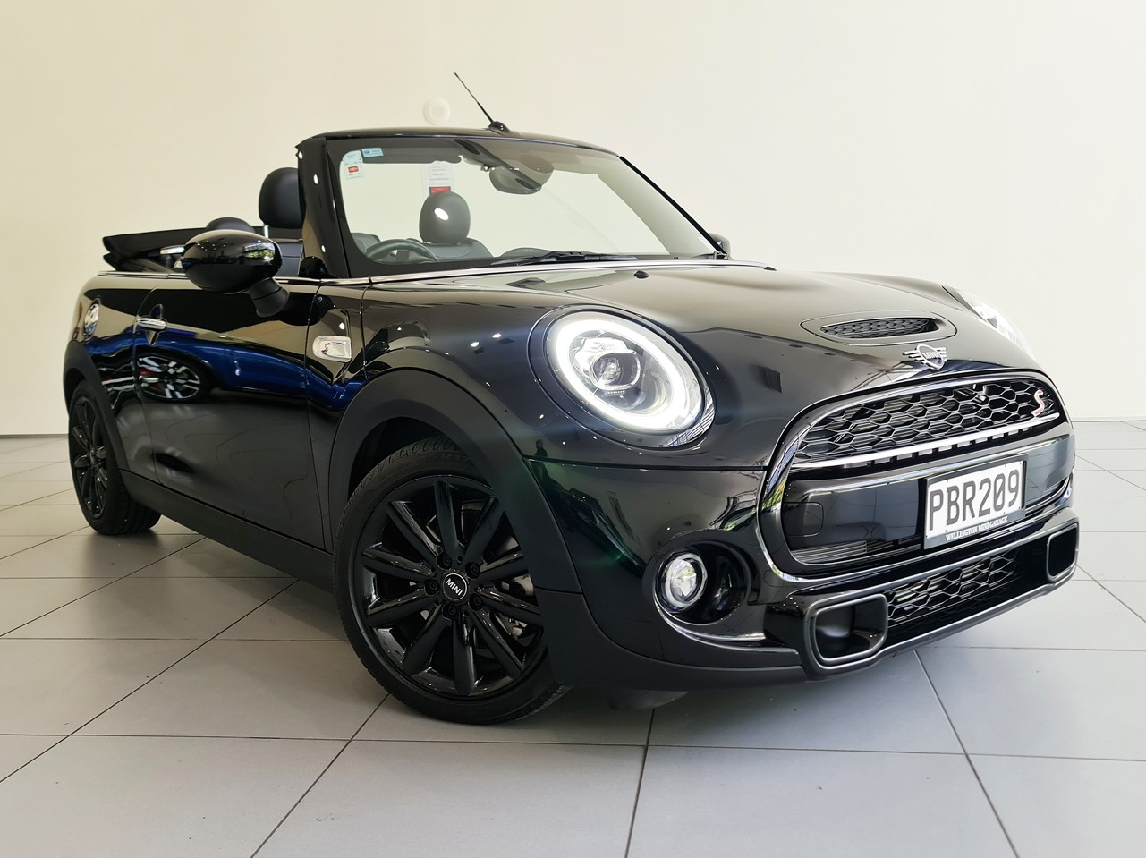 MINI Cooper S Chilli Package Convertible