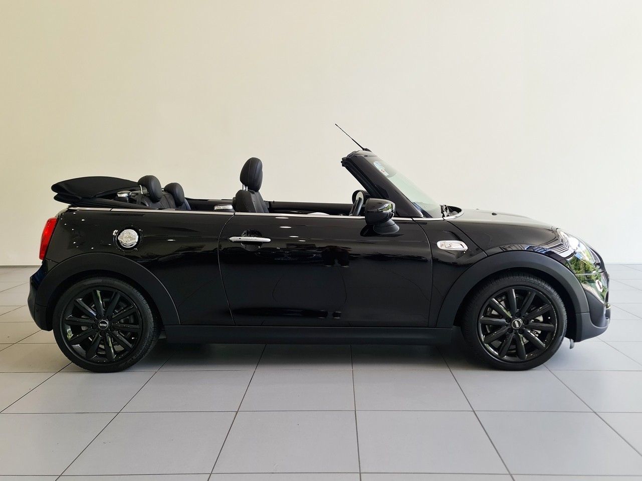 MINI Cooper S Chilli Package Convertible