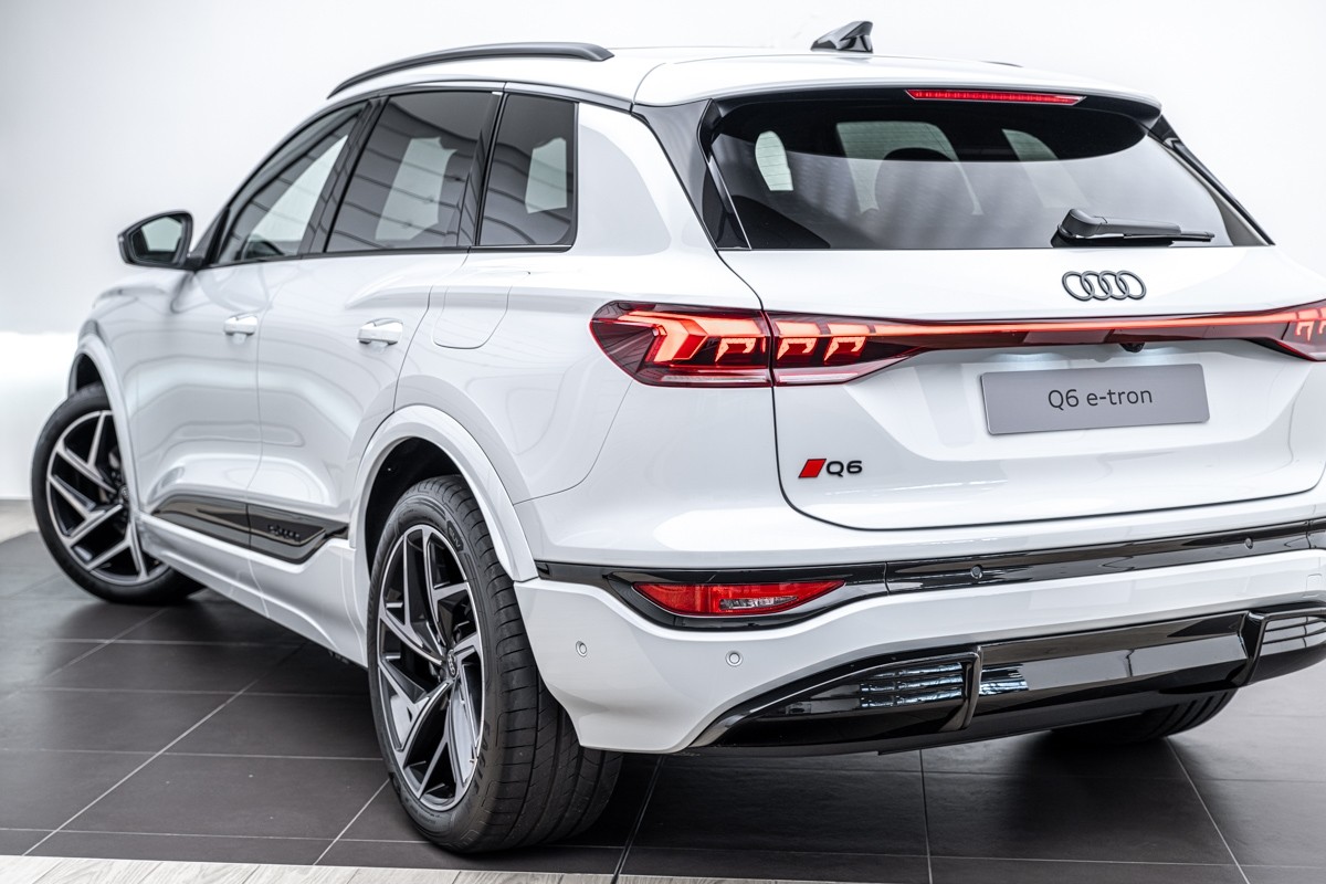 Audi Q6 SUV e-tron quattro 285 kW