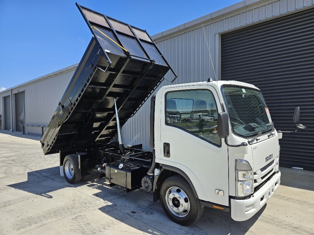 2025 Isuzu NPR350M AMT Tipper