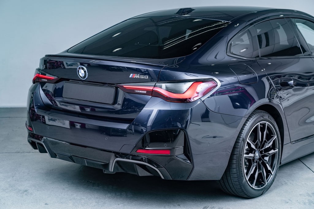 BMW i4 M50 M Performance + Comfort