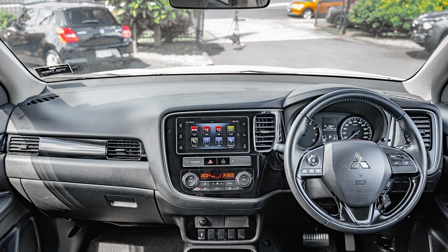 2019 Mitsubishi Outlander 10