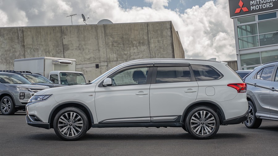 2019 Mitsubishi Outlander 5