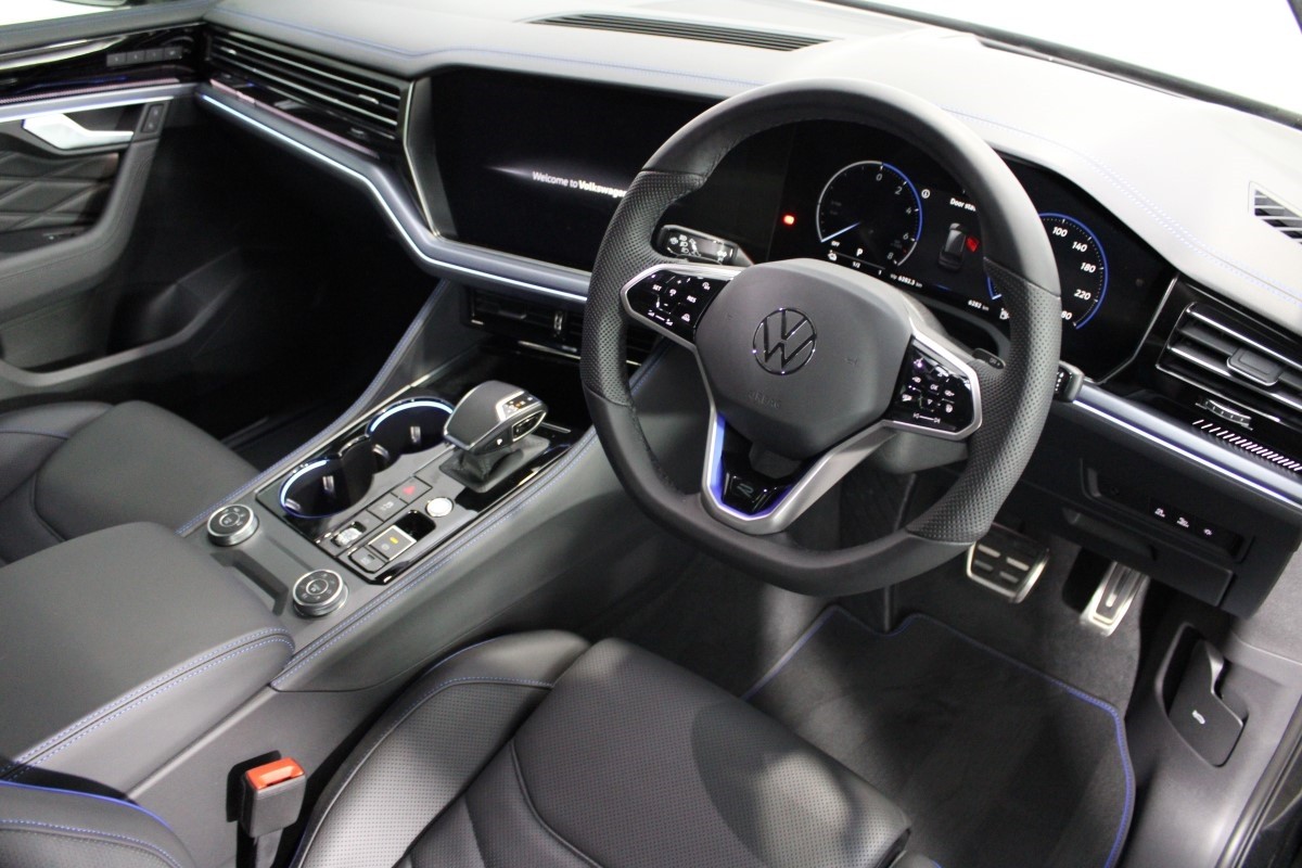 Volkswagen Touareg R PHEV
