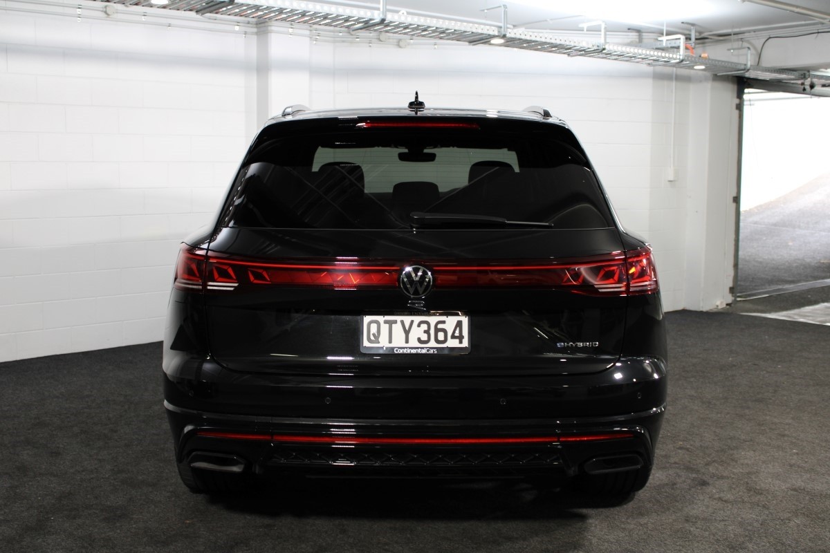 Volkswagen Touareg R PHEV