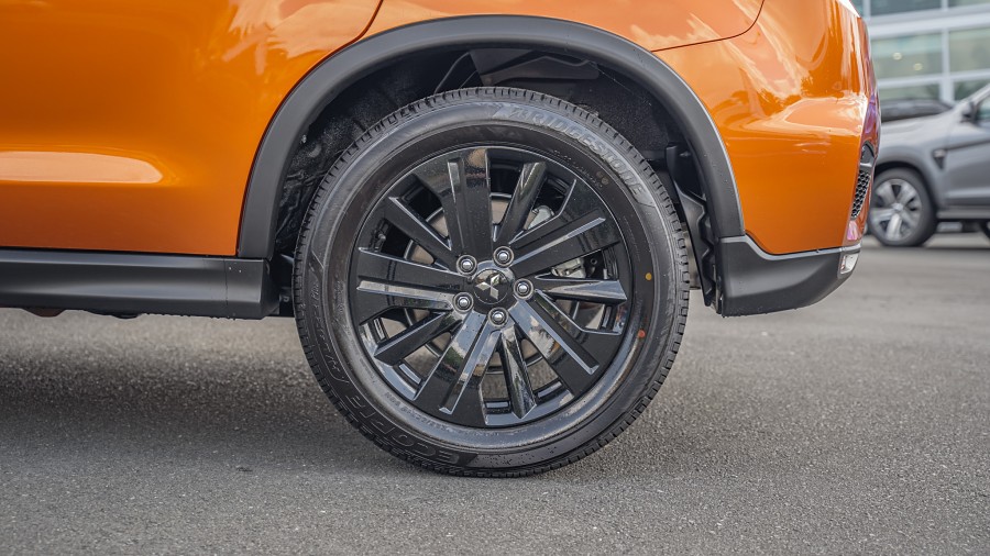 2025 Mitsubishi ASX 6