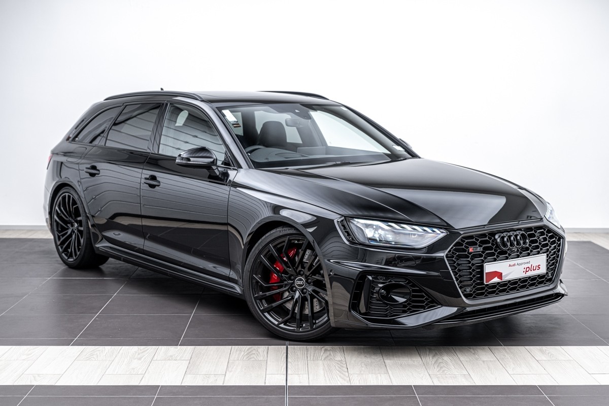 Audi RS4 AVANT 331KW