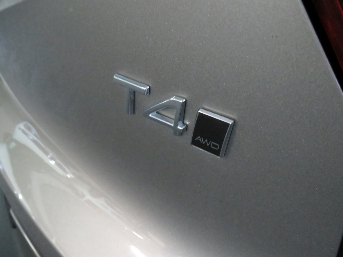 Volvo XC40 T4 AWD INSCRIPTION