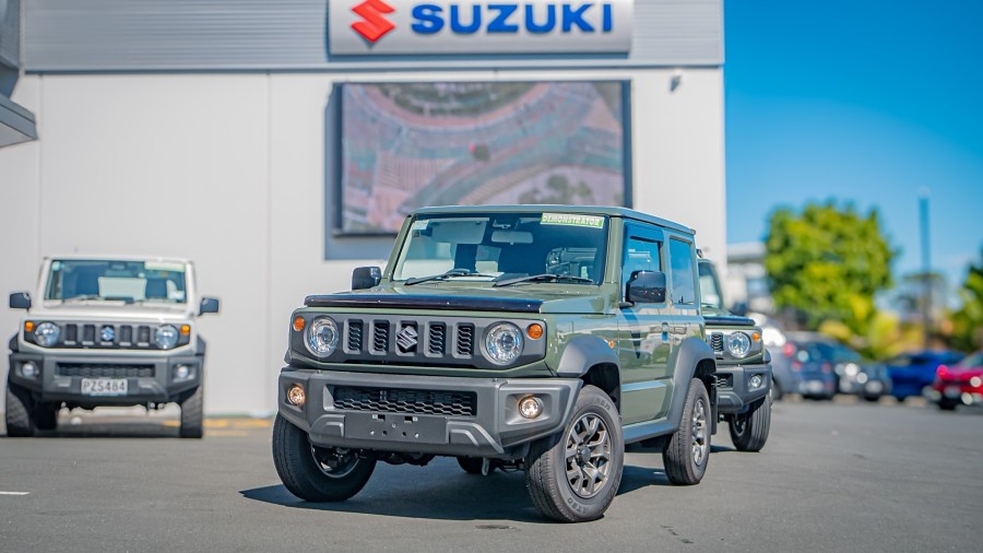 2025 Suzuki Jimny 1