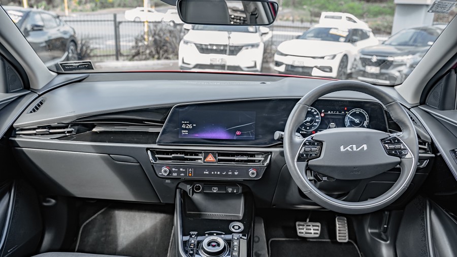 2025 Kia Niro 10