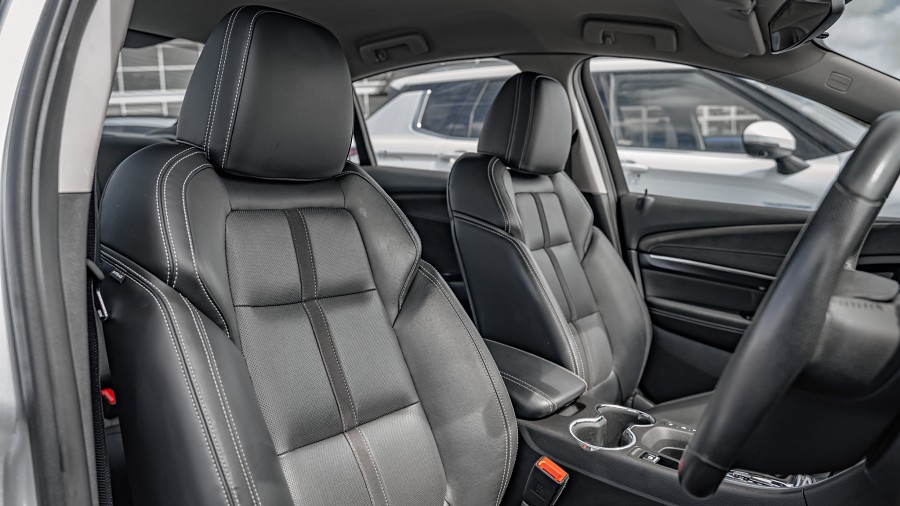 2015 Holden Commodore 8
