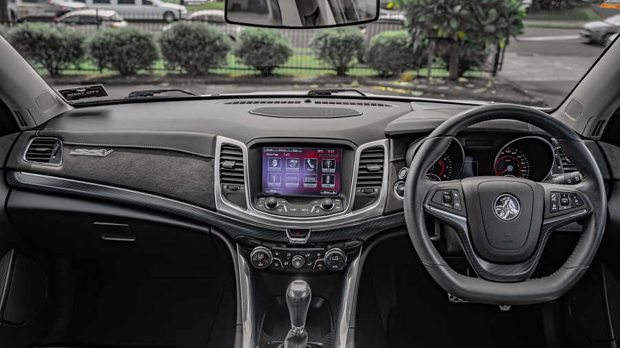 2015 Holden Commodore 10