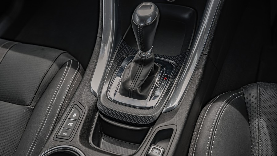 2015 Holden Commodore 16