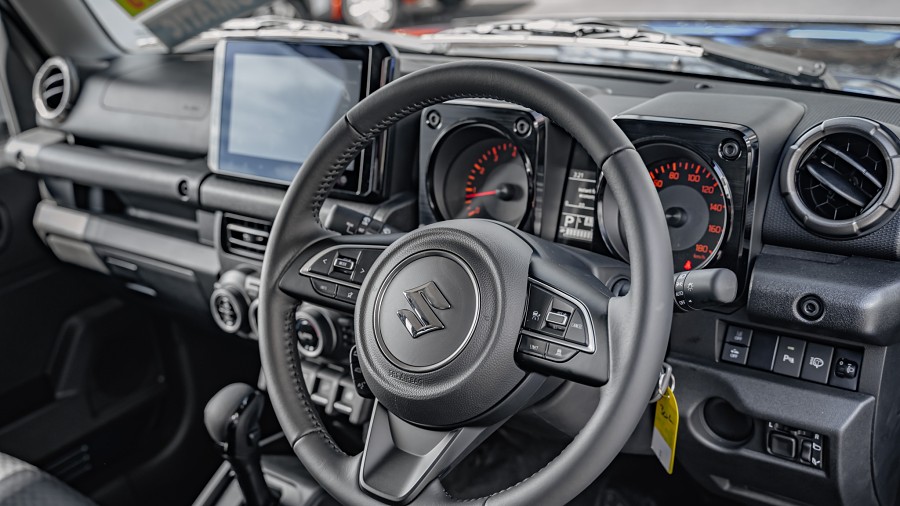 2025 Suzuki Jimny 9