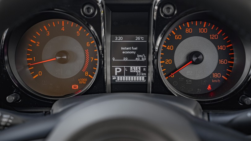 2025 Suzuki Jimny 12