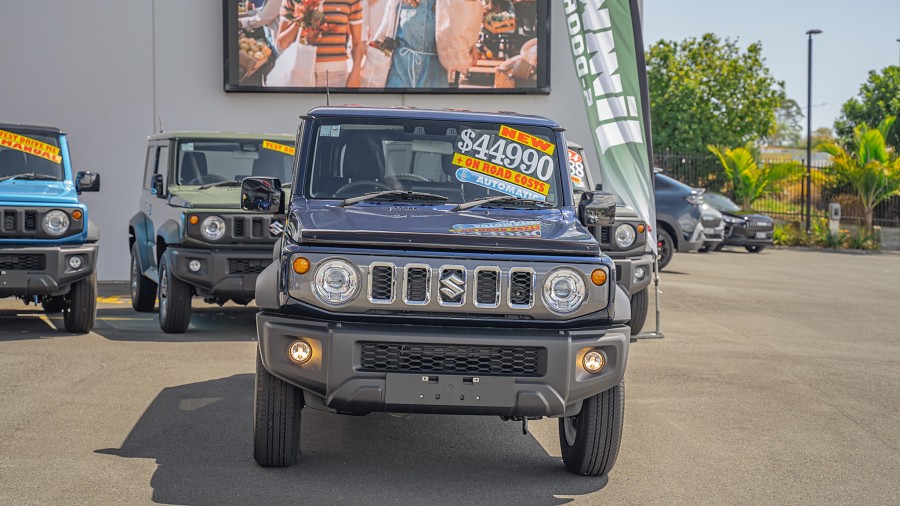 2025 Suzuki Jimny 3