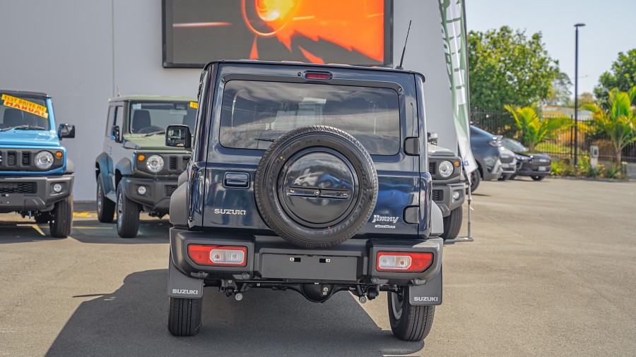 2025 Suzuki Jimny 4