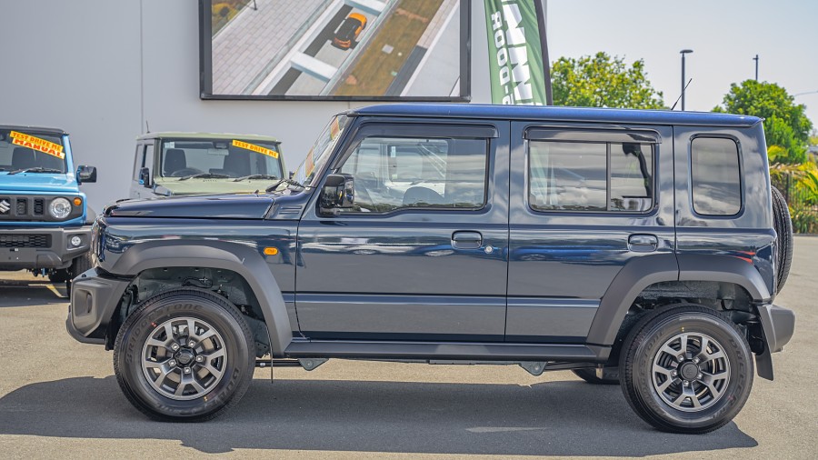 2025 Suzuki Jimny 5