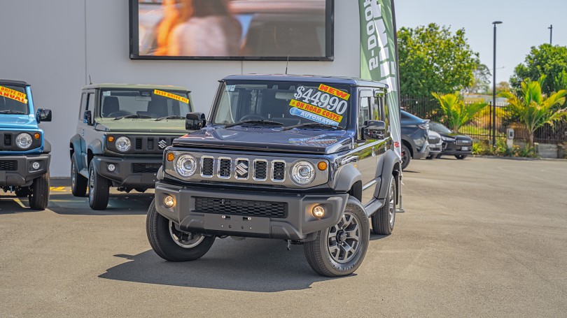 2025 Suzuki Jimny 1